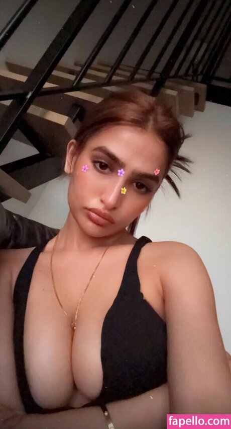 Sassy Poonam nudes model pictures