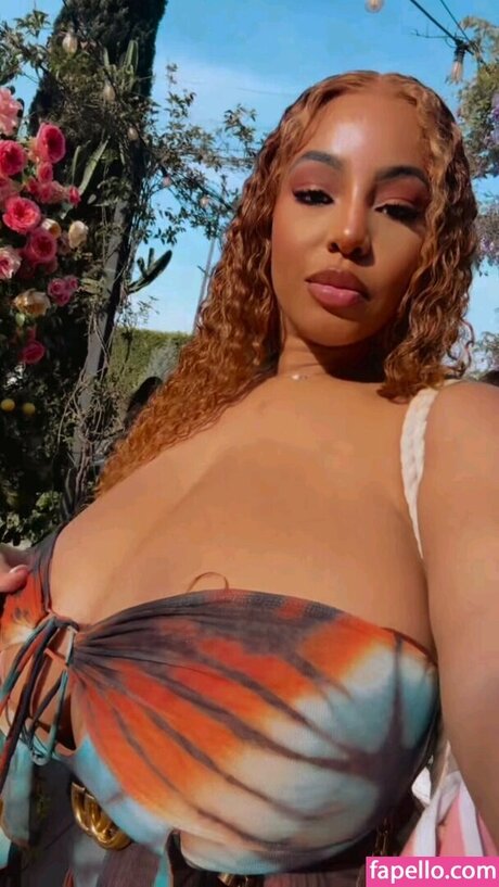 chubby kitty onlyfans sexy nudes photo