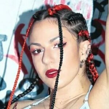 Thekla Kaischauri art model gallery