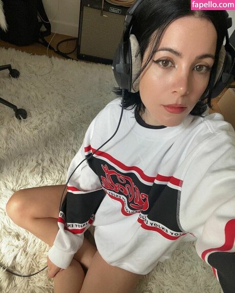 Luna Shadows nice model photos