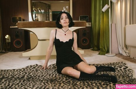 Luna Shadows sex actress images