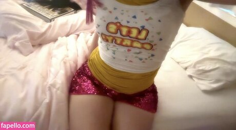 mewingava top actress pics