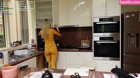 athletic blonde onlyfans pornos photos