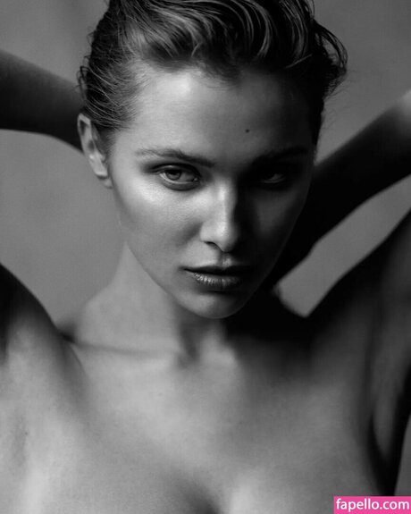 Laura Oganessian model pretty pic