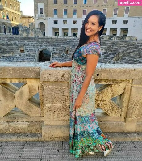 renathashen actress gallery