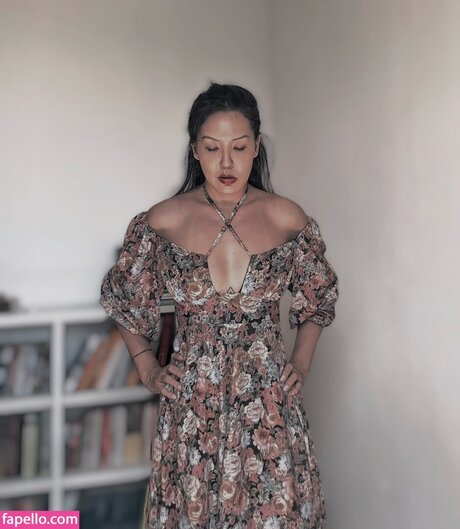 renathashen pornstar hot picture