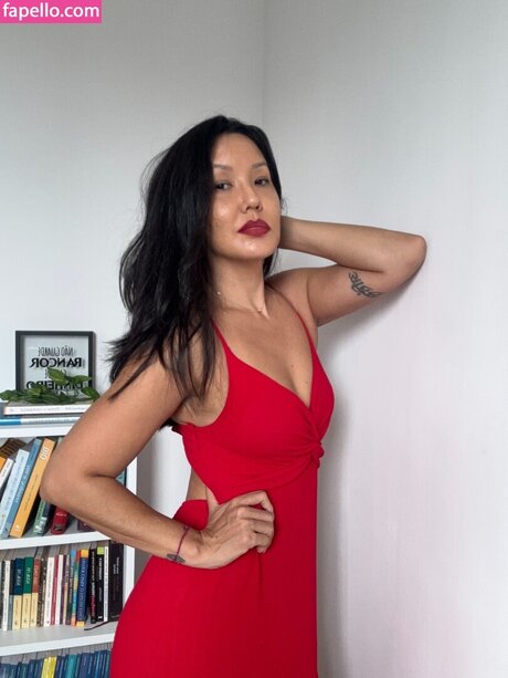 renathashen perfect pornstar photo