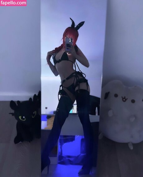 Grimsocc sexy model picture