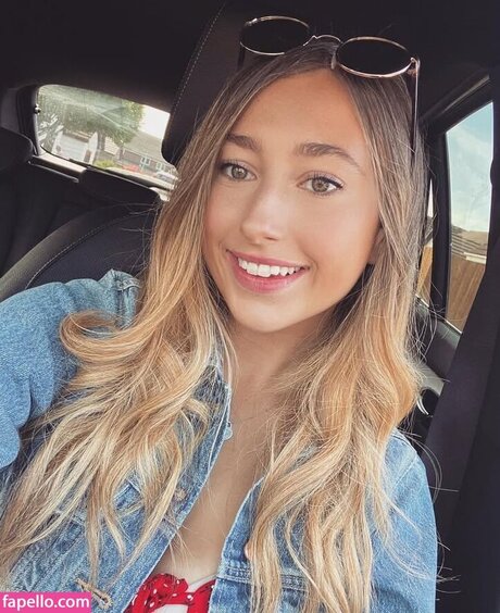 Chlo Matt art model pictures