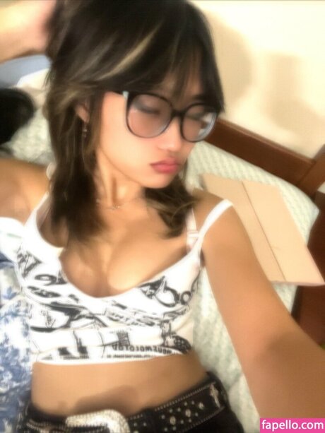 skinny asian onlyfans nude photos