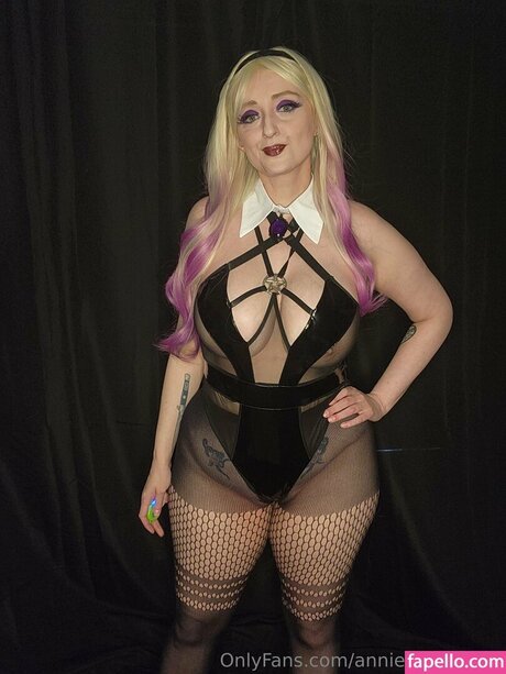 Annie Christ star pornographic picture