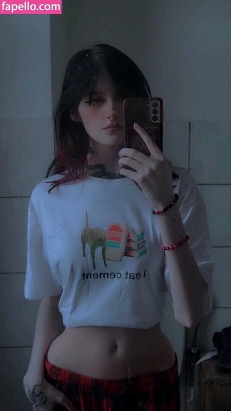 Sm0ltiddym0thgf pretty model picture