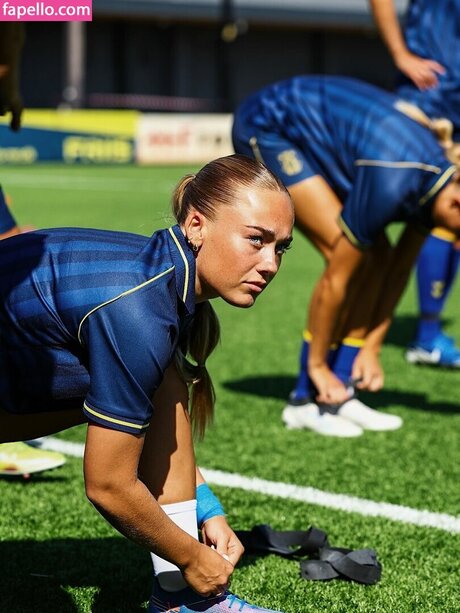 Julie Jorde nude model photos