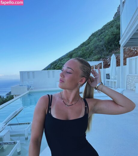 Julie Jorde sex model archive