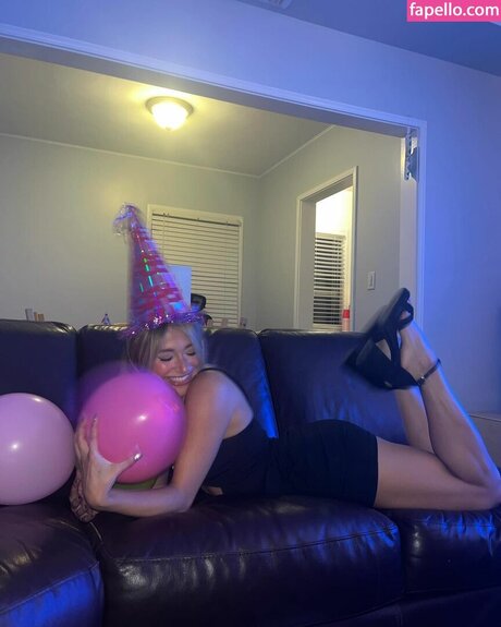 Katsiaryna Kavaleva star pics