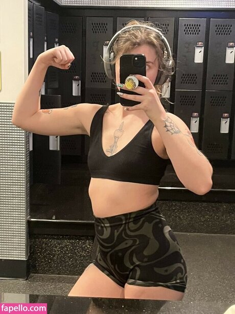 Msvioletvixxen model top archive