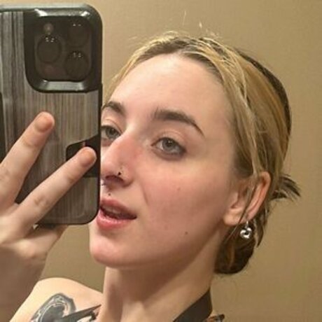 Myst1cnympho hot star pics