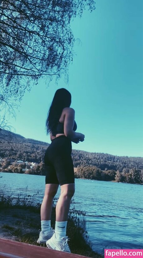 Alexandra Hetland Johnsen star nice galleries