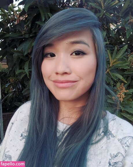 Julia Chow adult star images