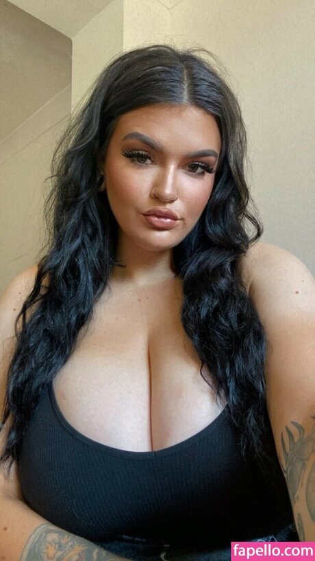 Zoe O Neill sexy model gallery