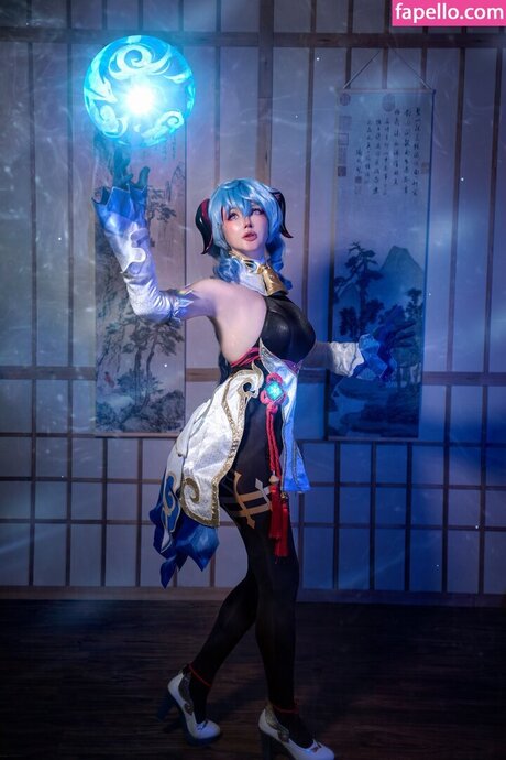 Elena Kyalviyainen hd star image