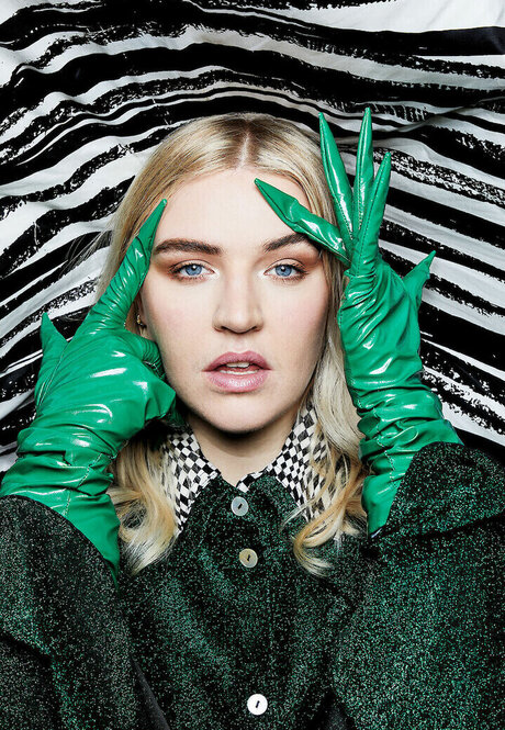 beautiful japanese onlyfans top photos