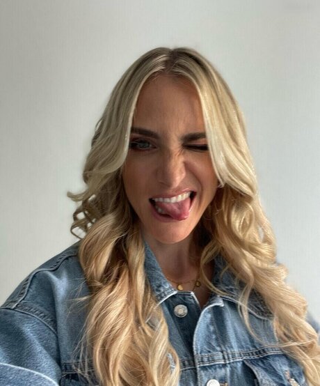 Anna Kraft star pornographic galleries