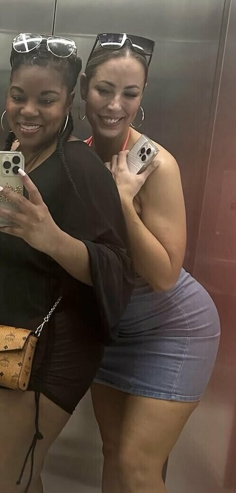 college girl onlyfans xxx images