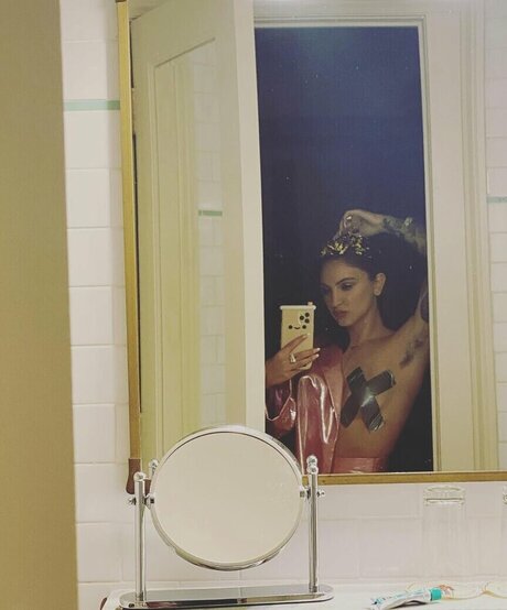 Julia Michaels hot model picture