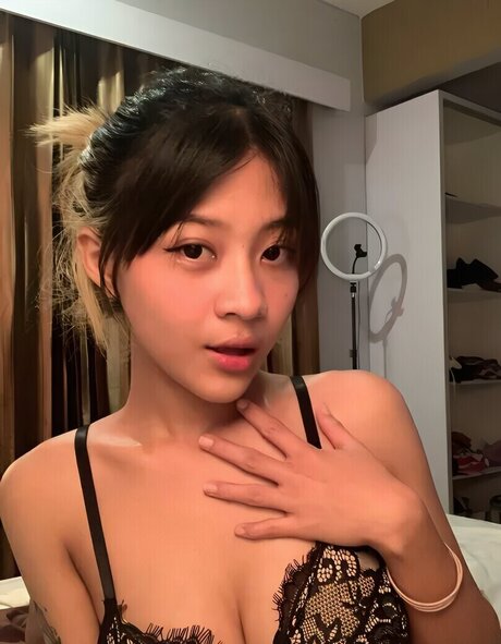 Patricia Cia model erotic img