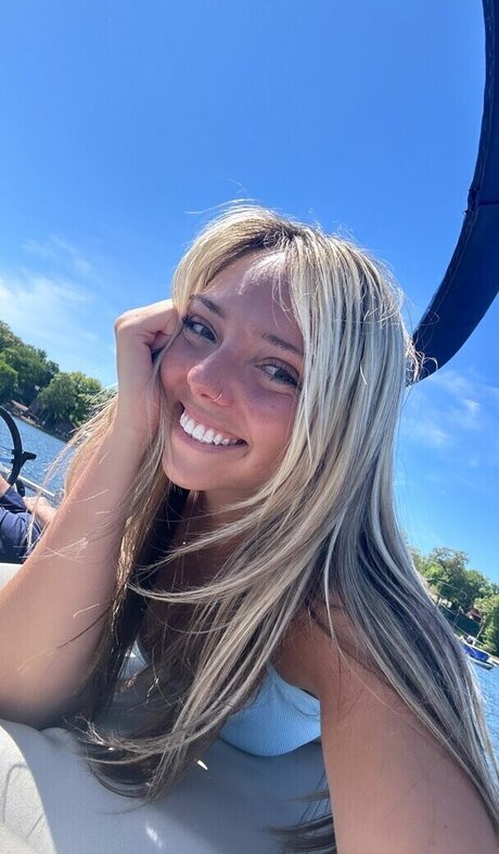 blowjob threesome onlyfans hot naked images