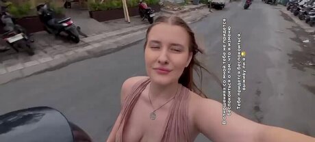 zla vaanda model sexy pic