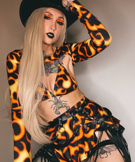 aritaylor_ art pornstar archive