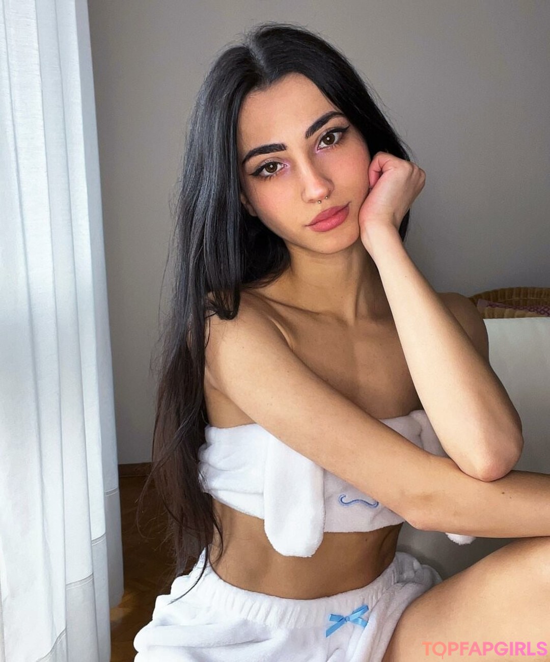 Lucrelisa pornstar nudes picture