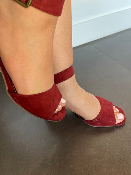 Crystal Eri nude model archive