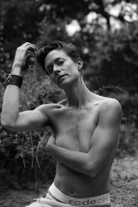 Praise Song adult actress galleries