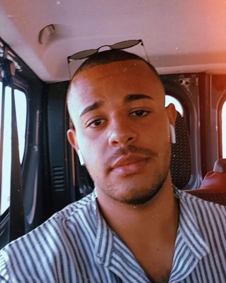 Pinoteo_ adult star photo