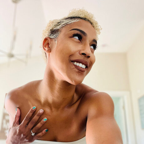 Rene Gold_ porn model pic