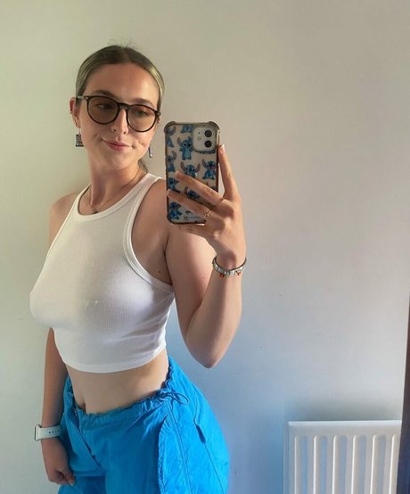 Millllievanillllie pornographic star img