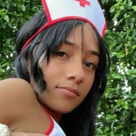 Valentina Petit star adult archive