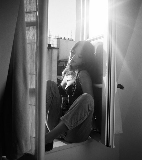 Lily Chee adult star picture