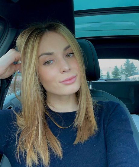 petite skinny onlyfans adult pics