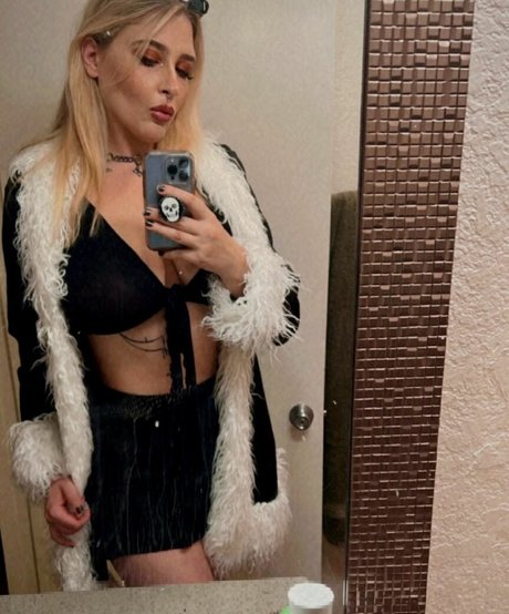 roxicontin adult actress photos