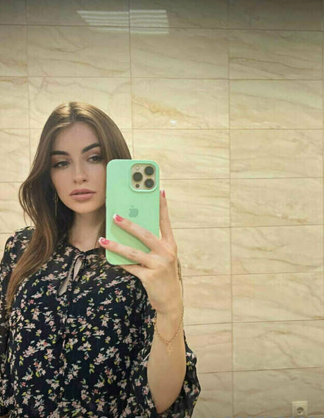 annie minor model xxx image