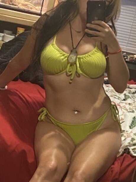 The Lizzness star nudes pic