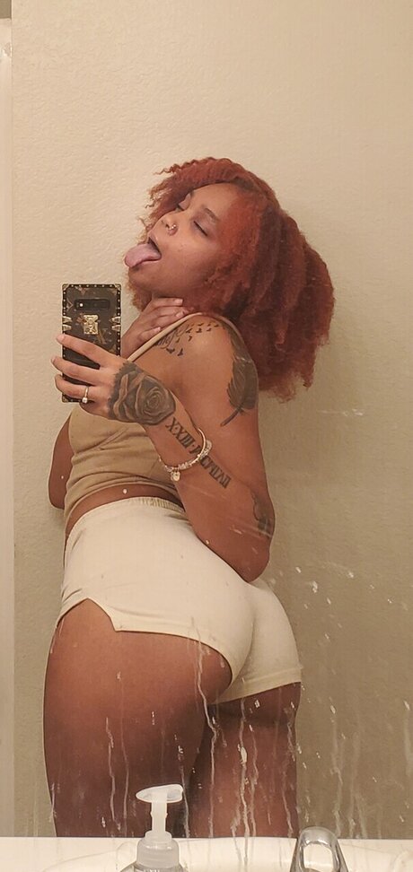 Melly So Crazyyy nude star pictures