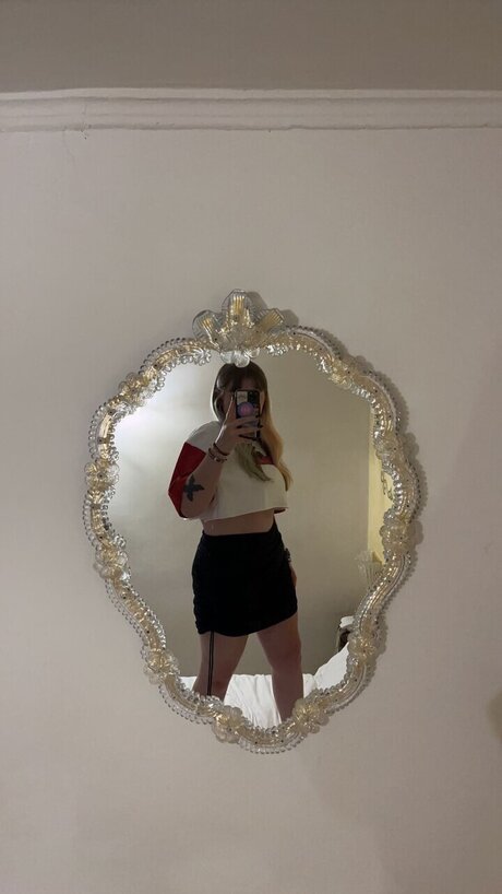 Mahala naked pornstar photo