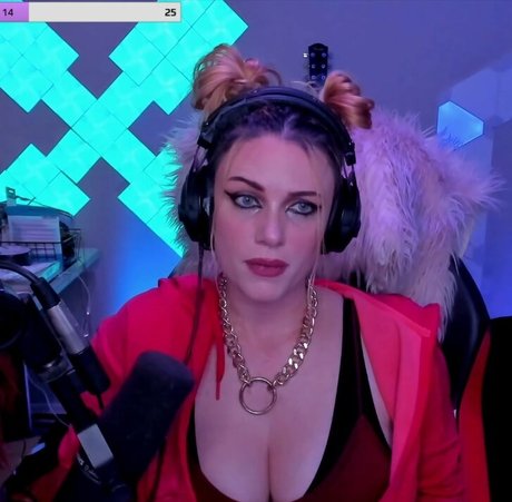 scxrlet64 pornstar naked pics