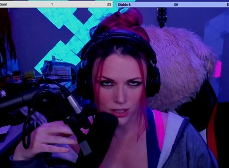 scxrlet64 model nudes images