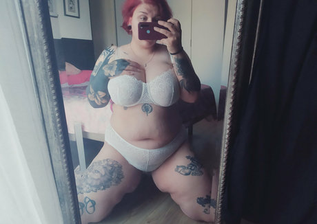 leaskulfree naked actress images